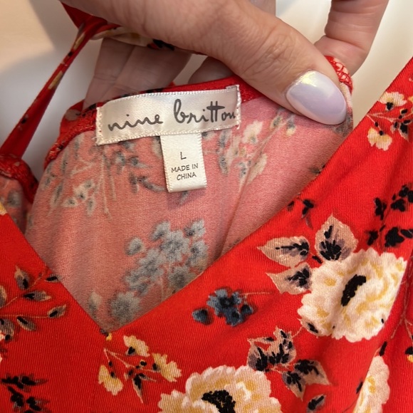 Nine Britton red floral sundress - Picture 2 of 4